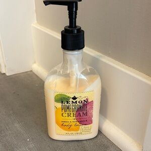 Bath & Body Works Lemon Pomegranate Cream Moisturizer